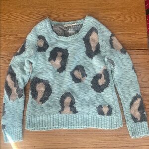 Sleeping on Snow Leopard Print Crew Neck Sweater - Light Blue